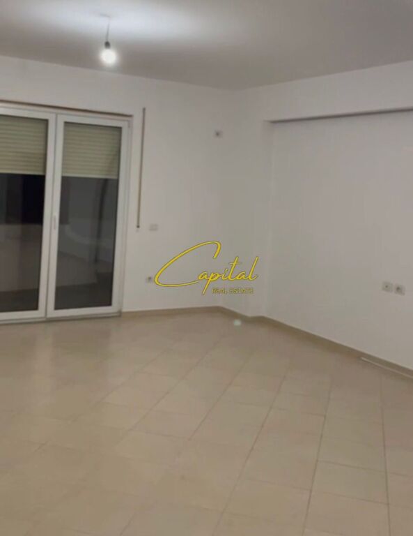 UFFICIO IN AFFITTO 130 M2 5 MAGGIO 500 EURO