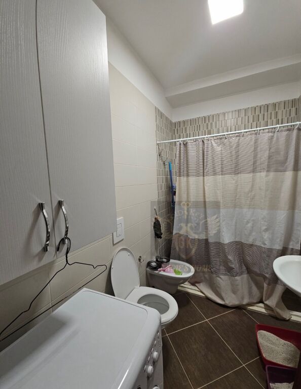 🏡 SHITET APARTAMENT 1+1 NË SUPER ZONË – PRANË PORTIT