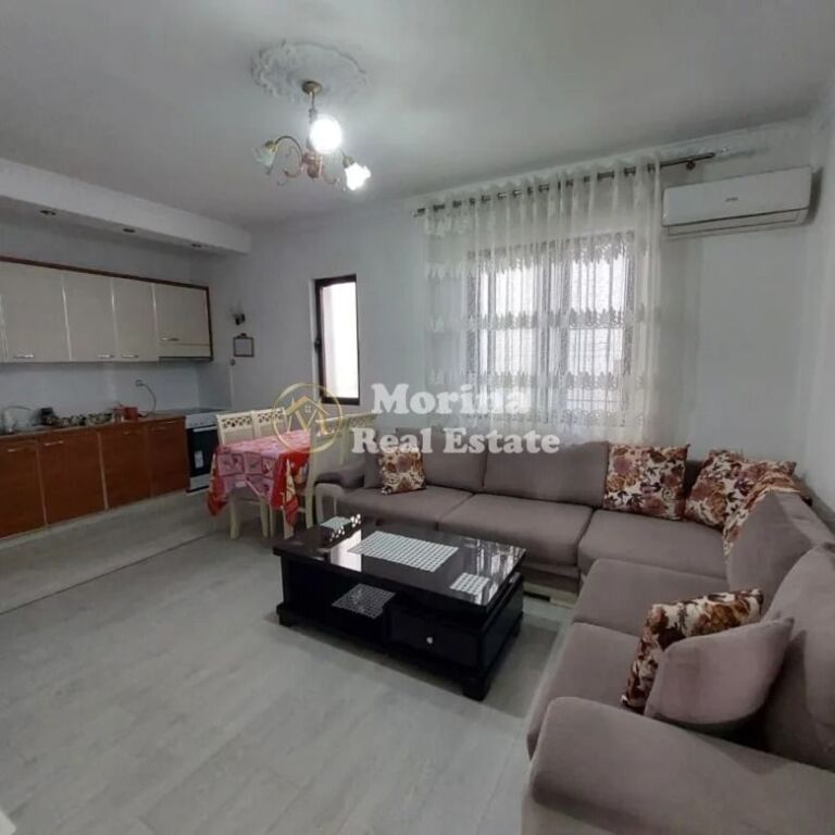 Rent | Private house 2 + 1 | American Hospital 2 | 450 €/month