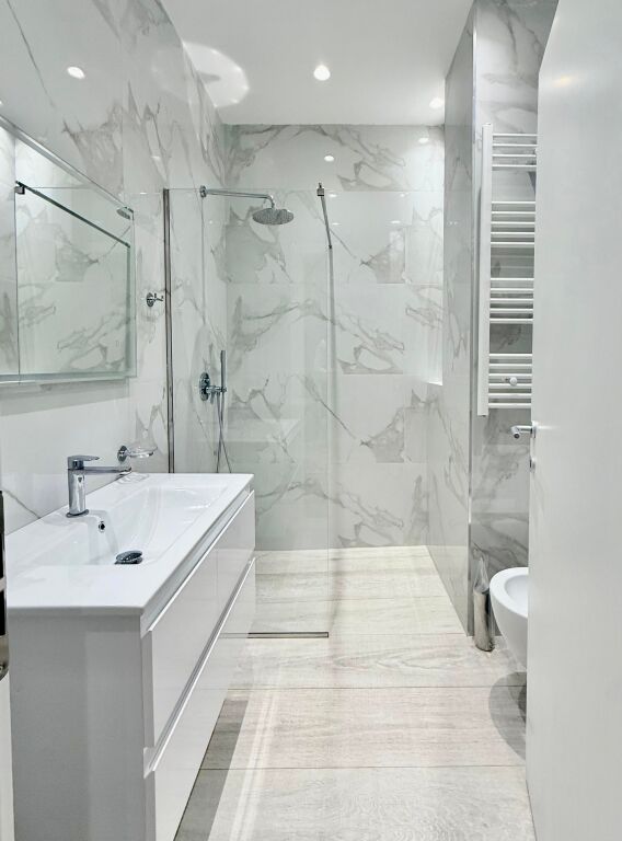 Qera Apartament 2+1 tek Liqeni i Thatë