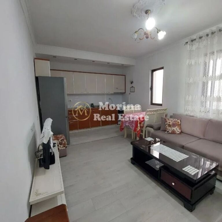 Rent | Private house 2 + 1 | American Hospital 2 | 450 €/month