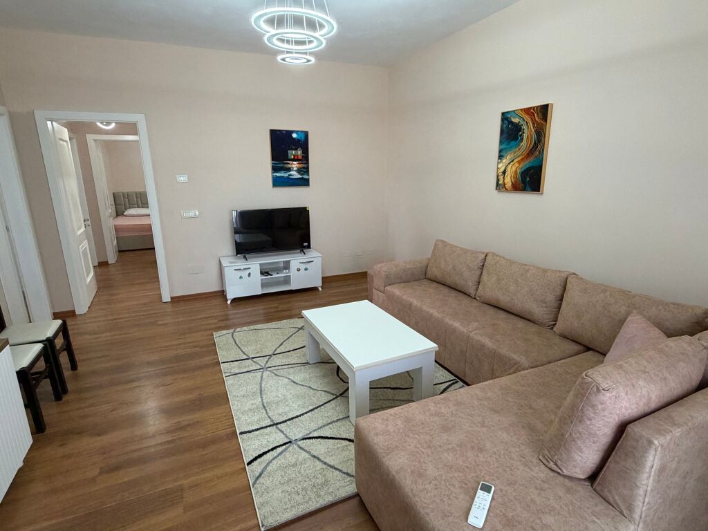 Kat vile private per qera