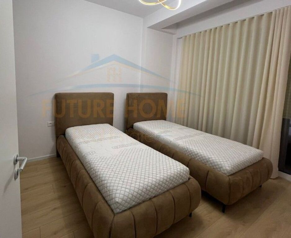 Qira Vilë 3-kateshe, Aba Residence, Sauk