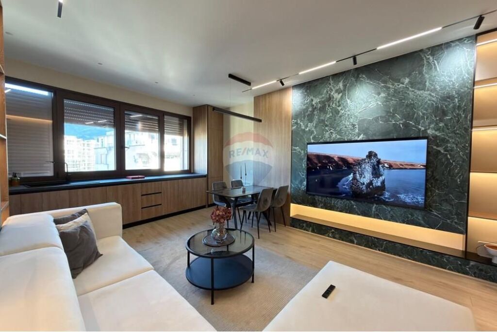 Apartment 2+1 for rent Barrikadave St.