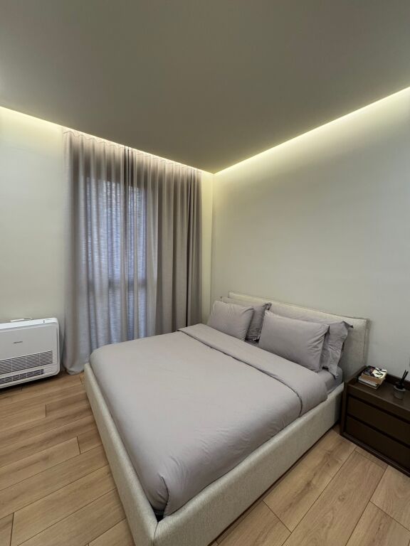 Jepet apartament me qira