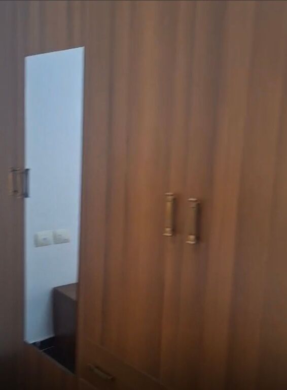 Jepet Me Qera Apartament 1+1+1 Ballkon