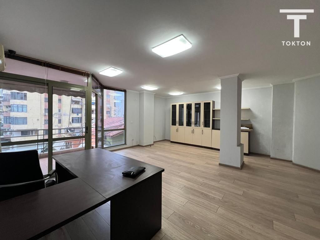 SHITET, APARTAMENT 2+1, RRUGA 21 DHJETORI, TIRANË