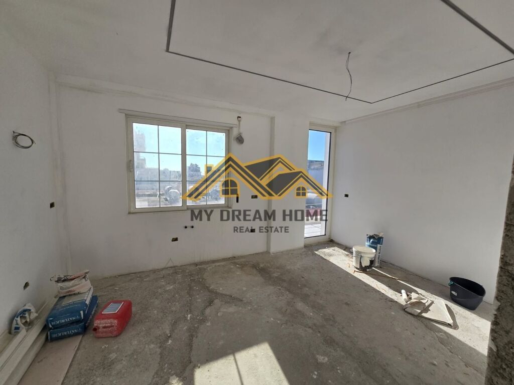 Apartament ne Shitje tek ish Rajoni i policis, Durrës !