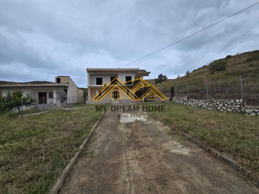 SHITET SHTEPI PRIVATE ZONA SPITALLES DURRES!