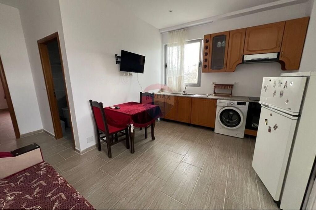 🏡 Shtëpi Private 1+1 me Qera