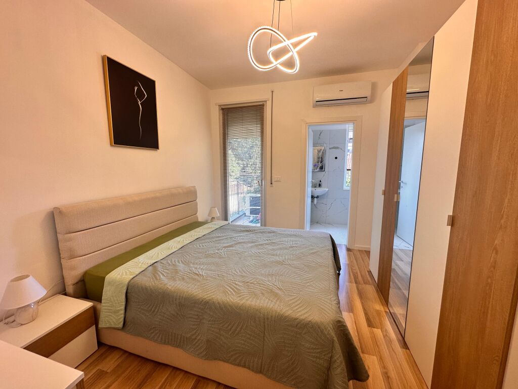 🏠 Jepet me qira apartament 2+1+2
