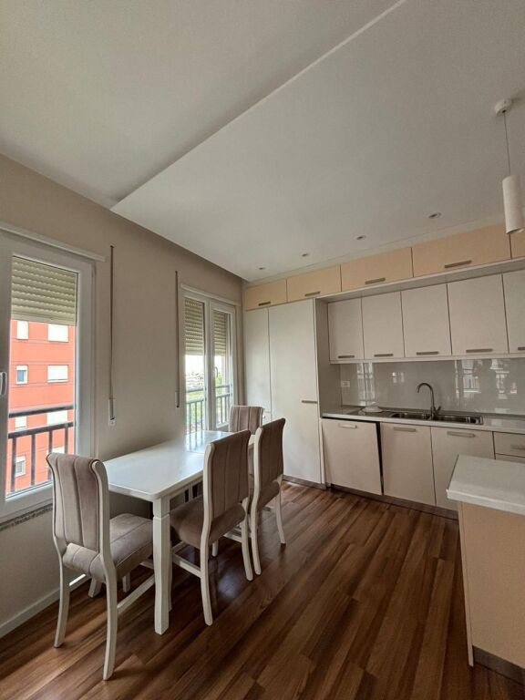 Apartament me qera - Astir, Vila L2