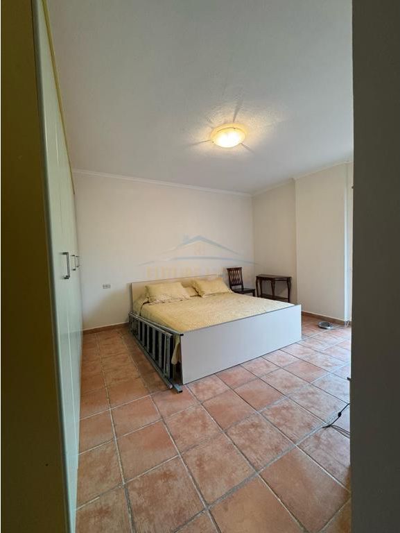 Rent, Penthouse 3+2+2 at Andon Zako Cajupi street, Dinamo Stadium, Tirana.