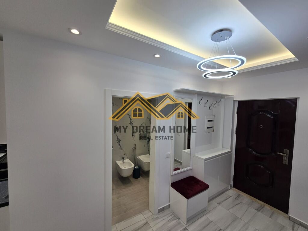 SHITET SUPER APARTAMENT 2+1 TEK SHKEMBI KAVAJES!