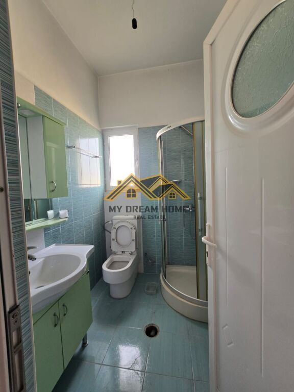 SHITET PALLAT 5 KATESH NE DURRES!