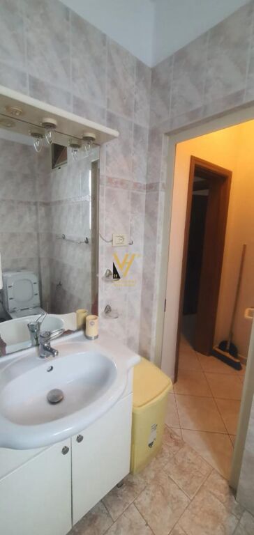 APPARTAMENTO 2+1+2 IN AFFITTO A ALI DEMI 60.000 LEKE