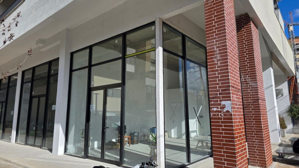 Locale commerciale in affitto al Nuovo Mercato!