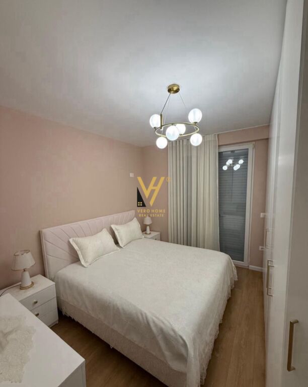 SHITET APARTAMENT 1+1 NE SHKOZE 11.000.000 LEKE