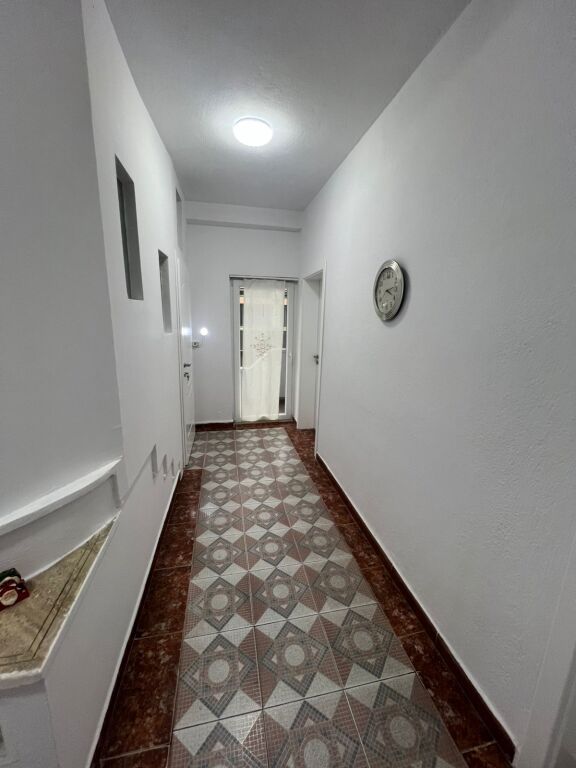 Villa for sale 3 floors 400,000 euros inside the ring near mine peza