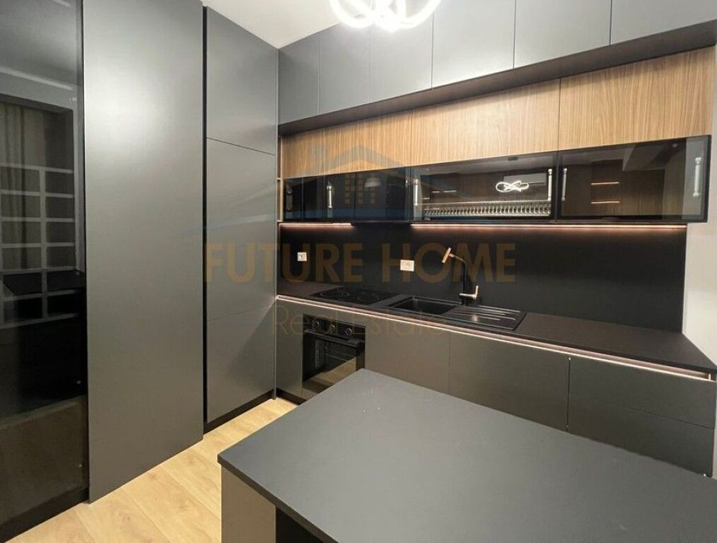 Qira Vilë 3-kateshe, Aba Residence, Sauk