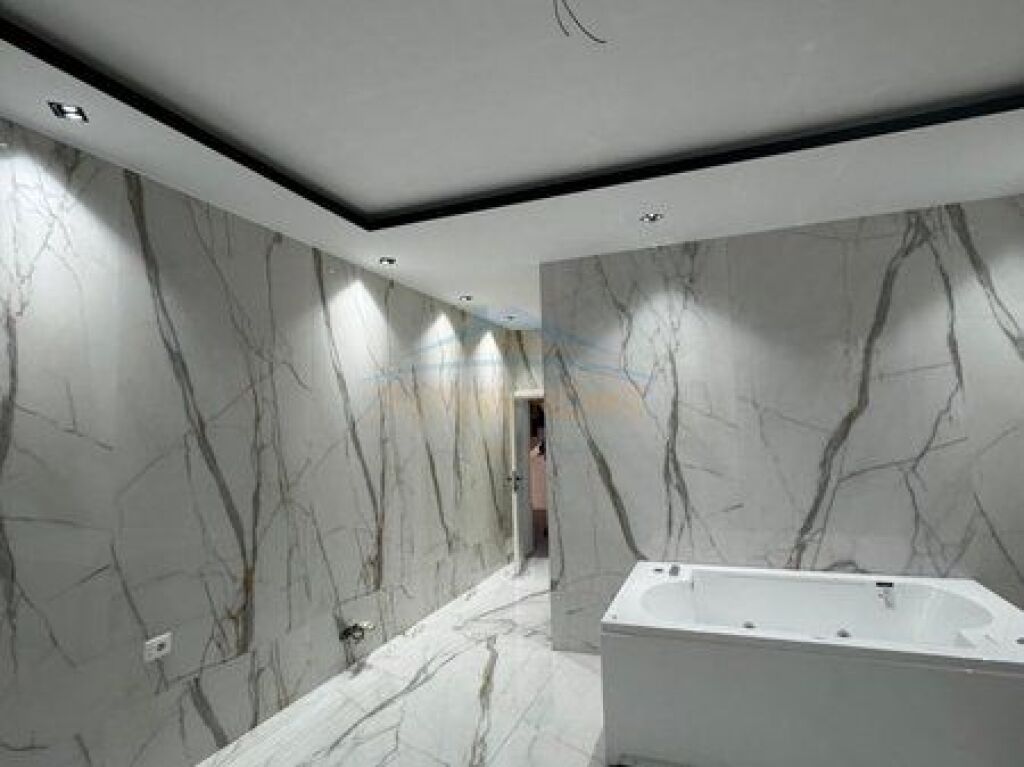 In vendita, villa su 4 piani, Farke, Tirana