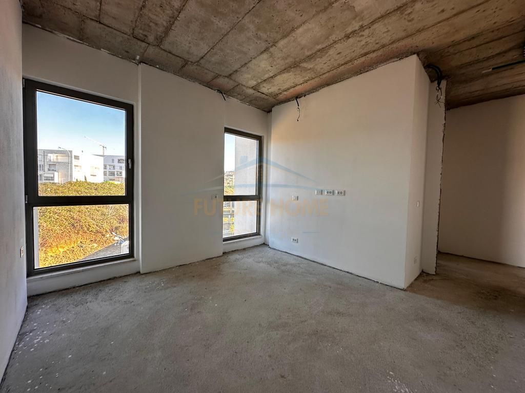 Shitet apartament 2+1+2 Green Valley Liqeni i Thate