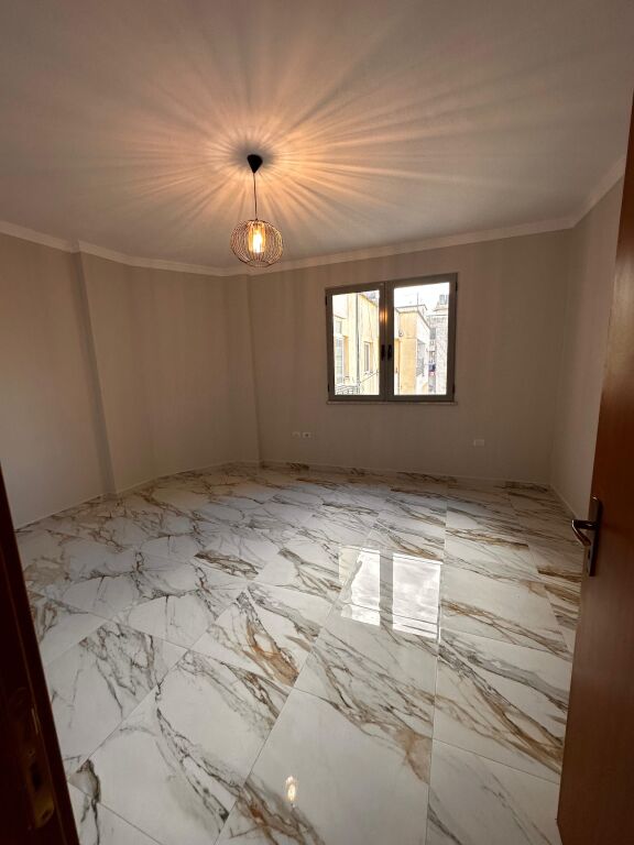 Appartamento 2+1 in Vendita Astir