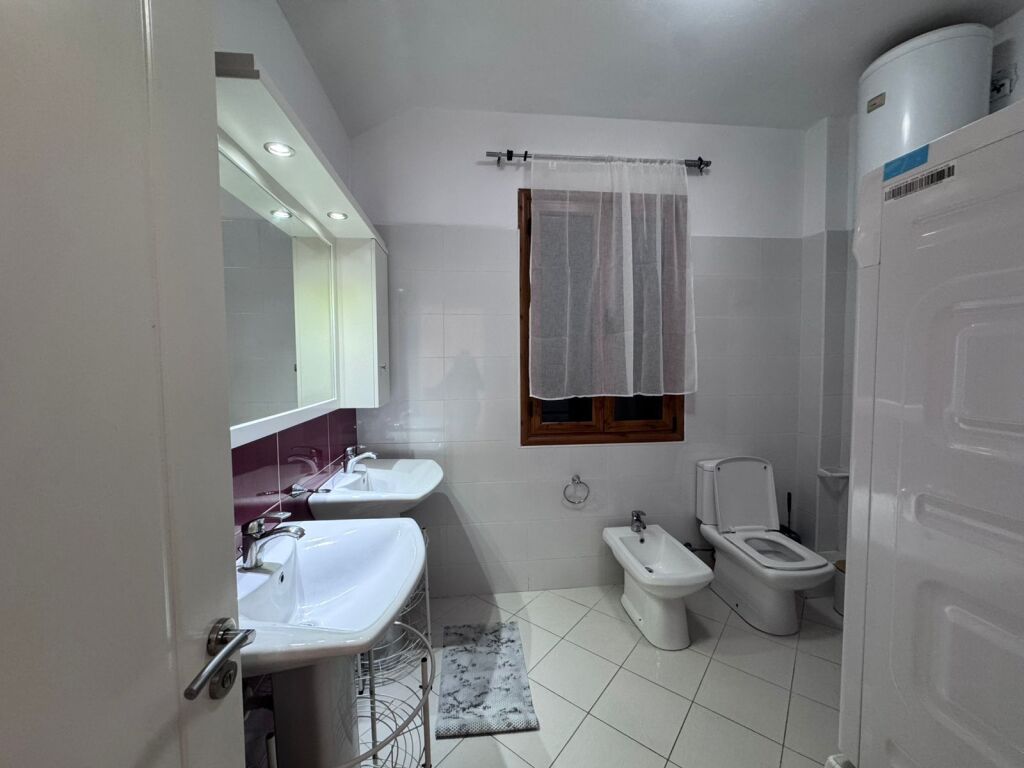 3+1,i mobiluar kat vile ne sauk te ri te bkt ja,500 euro