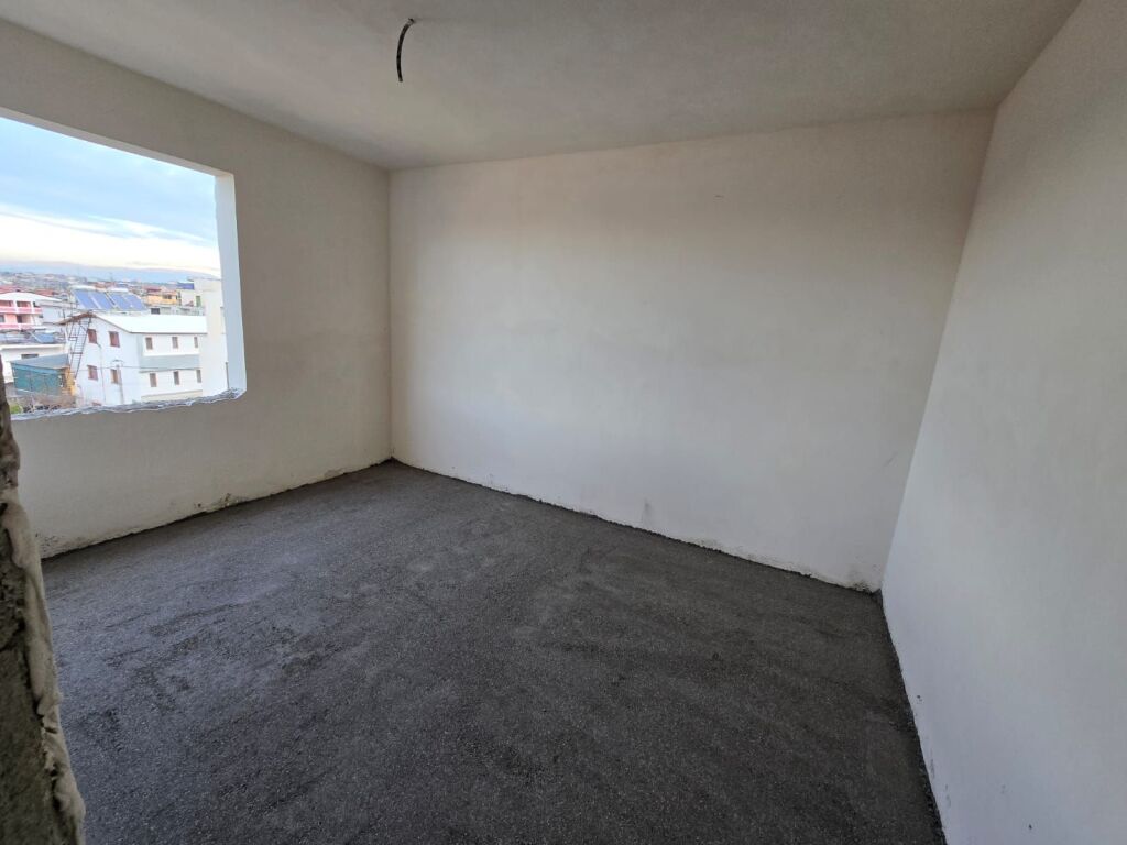 🏢 APARTAMENT 2+1 PËR SHITJE – PLAZH, DURRËS (RROTA E KUQE)