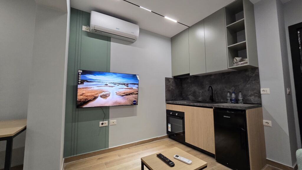 3 Studios+Laundry,Mine Peza!