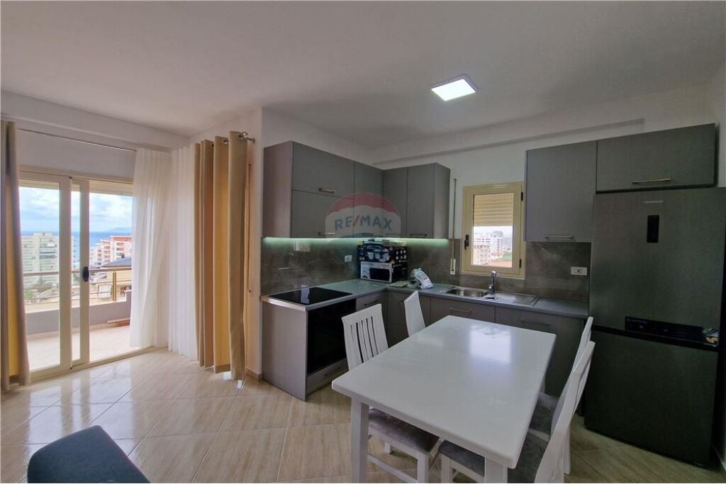 Apartament 1+1 me qera tek 7-pallatet,Vlore