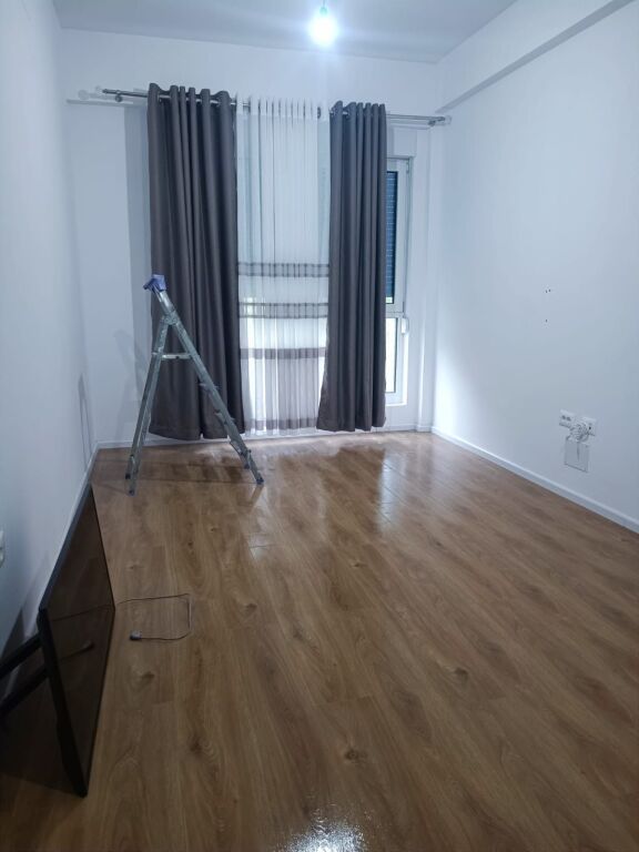 Tirane, jepet me qera nga Pronari, pa-komision apartament 1+1+Ballkon Kati 2, 54 m² (Rr. Dalip Topi 1040 Tiranë)