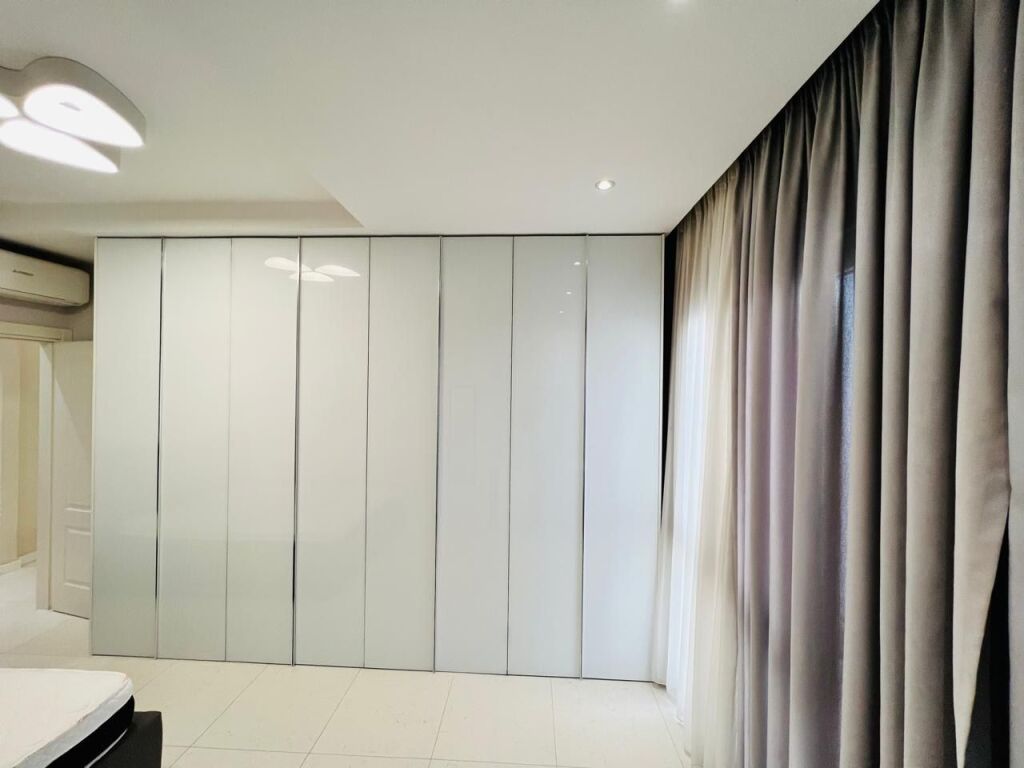 Komuna e Parisit, Kompleksi Kika 2