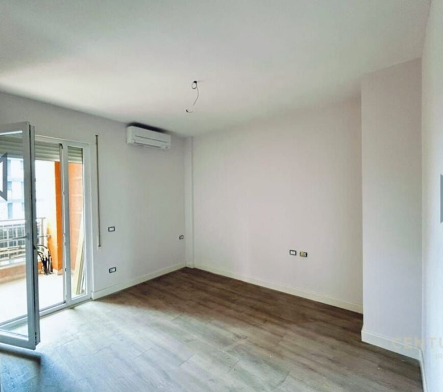 🏠 Apartament !  Nje Investim Me Shume Vlera JU Ofrojme Ne Duart Tuaj . NE 💟 Tiranes  ALBANIA👇