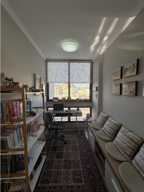 Shitet , Apartament 3+1+2 , Rruga e Kosovareve