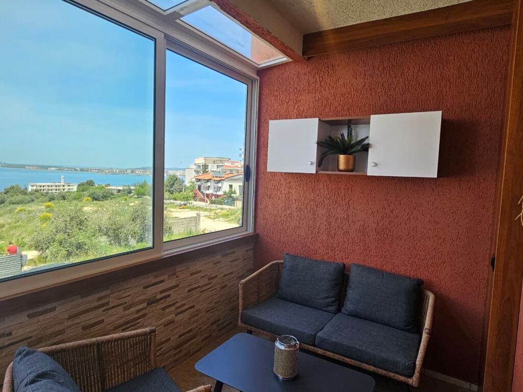 APARTAMENT NE SHITJE ME PAMJE DETI VLORE