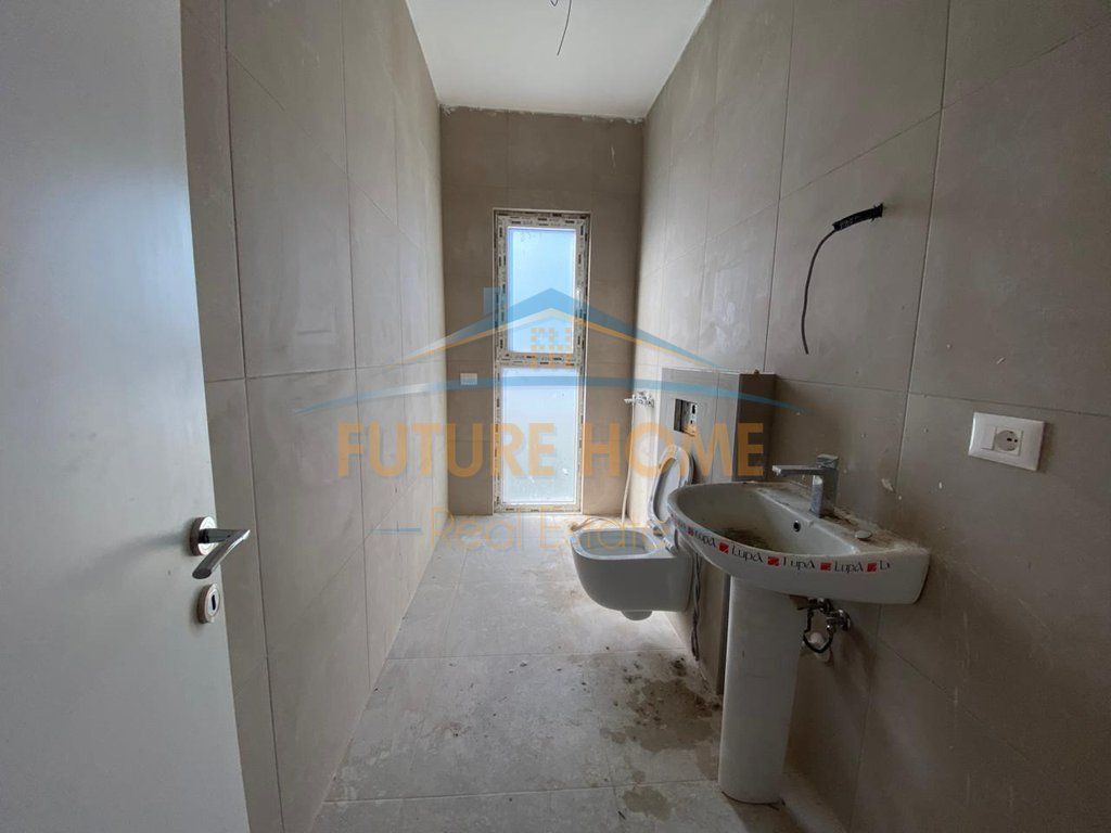 For sale, Apartment 1+1, Unaza e Re
