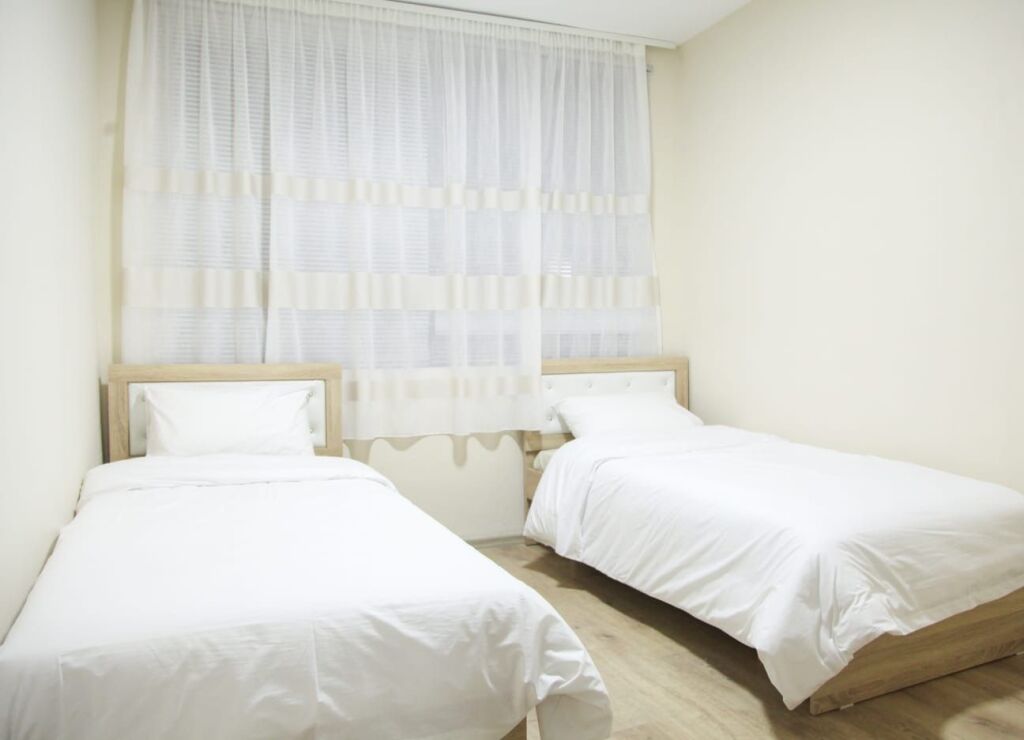 Jepet apartament me qera, 2+1 Xhamlliku