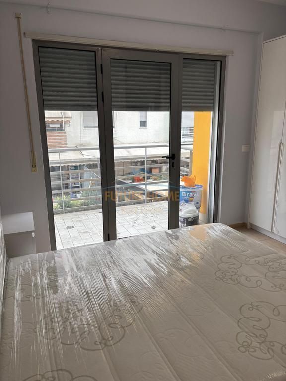 Rent, Apartment 1+1, 5 Maji Street, Tirana