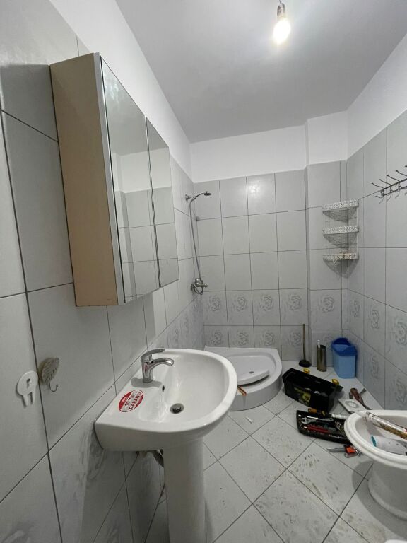 APARTAMENT 2+1+2 PËR QIRA