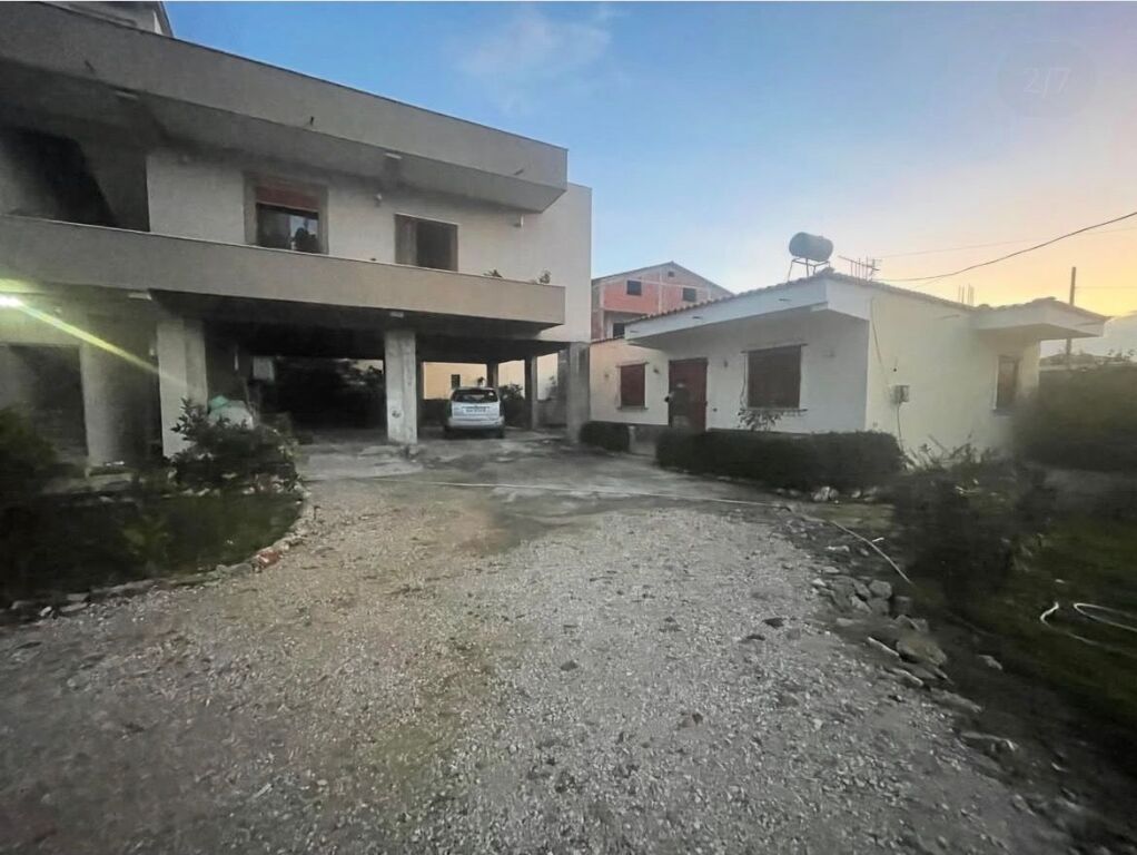 Shtepi Private me Qera 2+1 Mobiluar