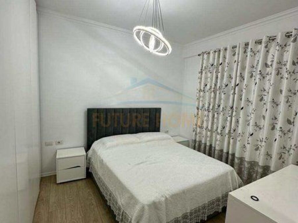 Shitet , Apartament 3+1+2 , Tek Oasis Residence , Unaza e Re