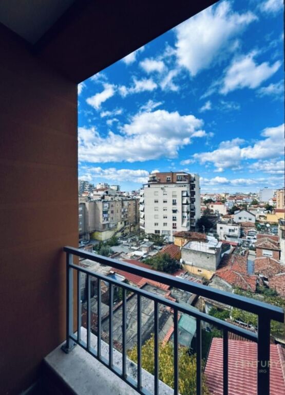 🏠 Apartament !  Nje Investim Me Shume Vlera JU Ofrojme Ne Duart Tuaj . NE 💟 Tiranes  ALBANIA👇