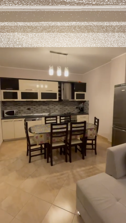 Appartamento 2+1, Xhamllik!