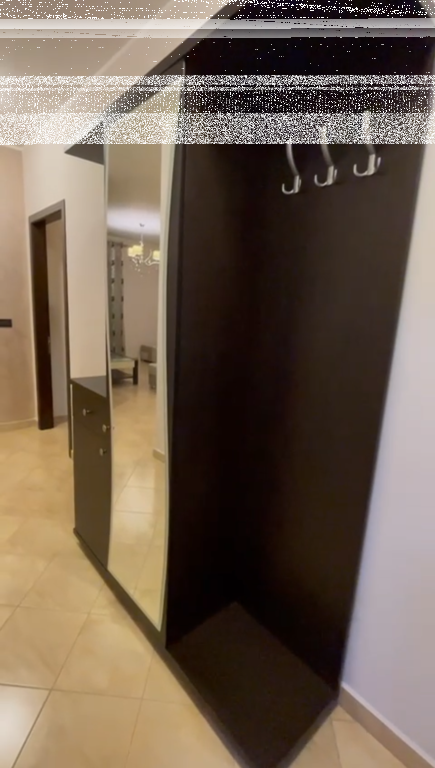 Appartamento 2+1, Xhamllik!