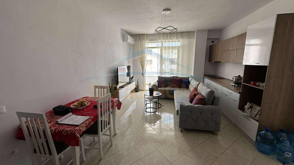 Shitet, Apartament 2+1, Astir, Unaza e Re