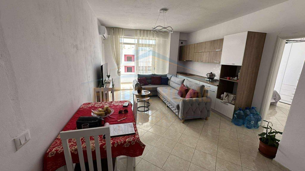 Shitet, Apartament 2+1, Astir, Unaza e Re