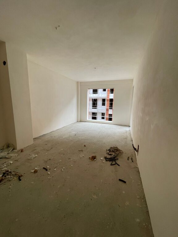 2+1+Parkim per Shitje/Babrru