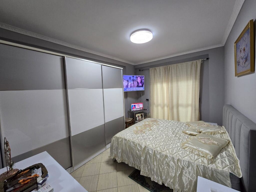 For sale 2+1+2 in Vlore (Officers' House)