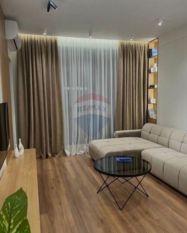 Jepet apartament me qera 1+1, Porcelani